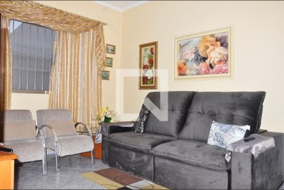 Casa, 3 quartos, 184 m² - Foto 1