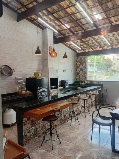 Casa, 3 quartos, 202 m² - Foto 1