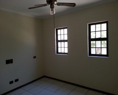 Casa, 3 quartos, 308 m² - Foto 3