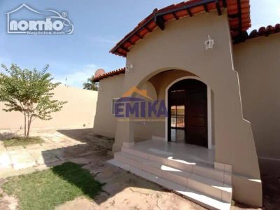 Casa, 3 quartos, 288 m² - Foto 2