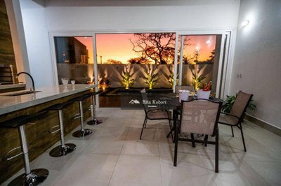 Casa, 3 quartos, 230 m² - Foto 2