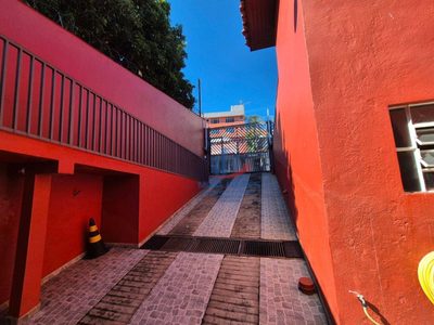 Casa, 6 quartos, 305 m² - Foto 1