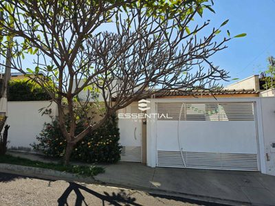 Casa, 3 quartos, 160 m² - Foto 1