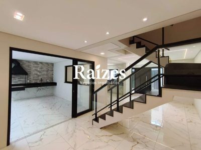 Casa, 3 quartos, 169 m² - Foto 1
