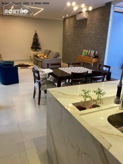 Casa, 3 quartos, 204 m² - Foto 4