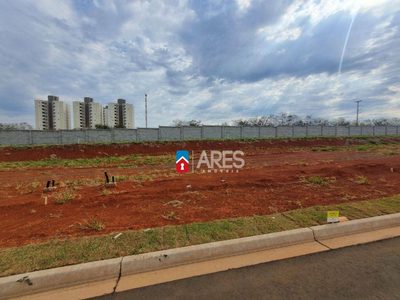 Loteamento e Condomínio, 300 m² - Foto 1