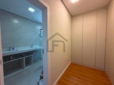Sobrado, 4 quartos, 223 m² - Foto 3