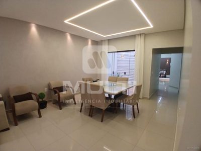 Casa, 3 quartos, 200 m² - Foto 2