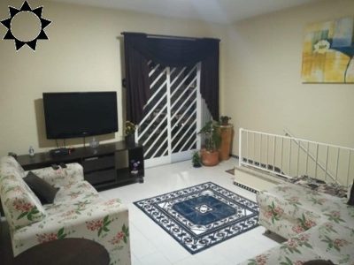 Casa, 2 quartos, 177 m² - Foto 1