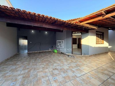 Casa, 3 quartos, 230 m² - Foto 2