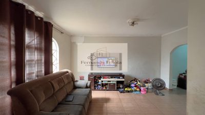 Casa, 3 quartos, 288 m² - Foto 1