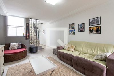 Casa, 3 quartos, 250 m² - Foto 1