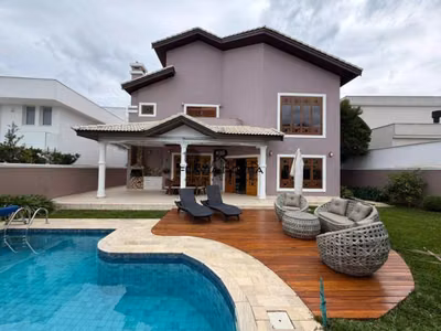 Casa, 4 quartos, 392 m² - Foto 1