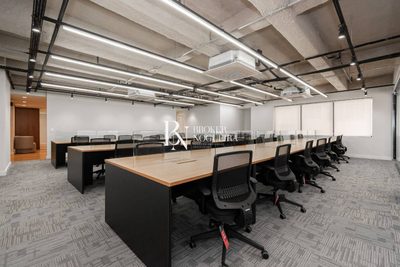 Sala-Conjunto, 300 m² - Foto 1