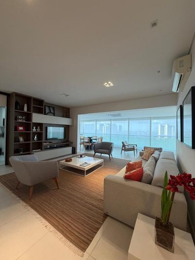 Apartamento, 3 quartos, 140 m² - Foto 1