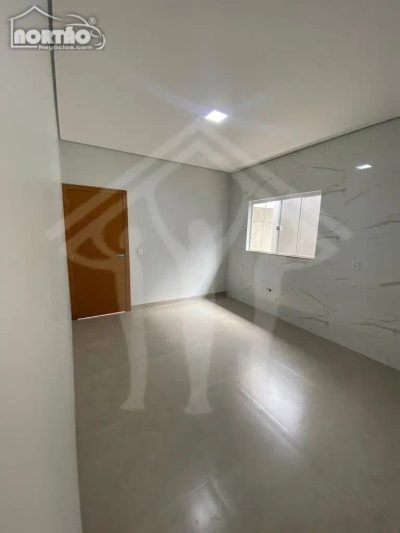 Casa, 3 quartos, 121 m² - Foto 4