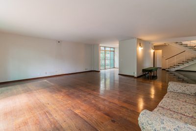Casa, 3 quartos, 438 m² - Foto 2
