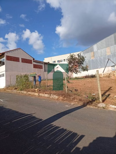 Terreno, 200 m² - Foto 1