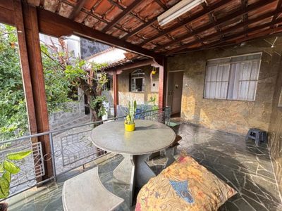 Casa, 2 quartos, 160 m² - Foto 1
