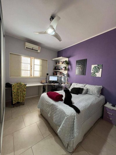 Casa, 3 quartos, 300 m² - Foto 1