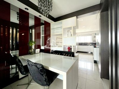 Apartamento, 3 quartos, 204 m² - Foto 2