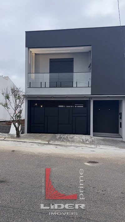 Casa, 3 quartos, 158 m² - Foto 1