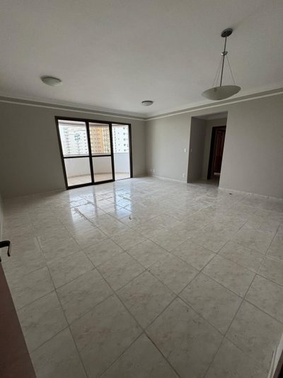 Apartamento, 3 quartos, 145 m² - Foto 2