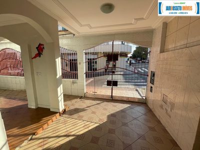Casa, 8 quartos, 600 m² - Foto 2