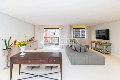 Apartamento, 4 quartos, 197 m² - Foto 1