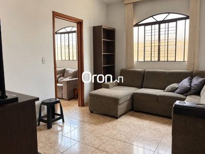 Casa, 4 quartos, 190 m² - Foto 1