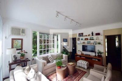 Casa, 4 quartos, 650 m² - Foto 1