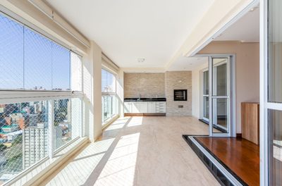 Apartamento, 3 quartos, 210 m² - Foto 1