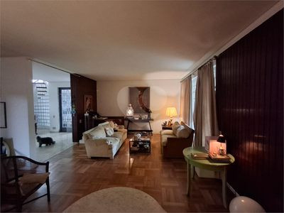 Sobrado, 4 quartos, 441 m² - Foto 1