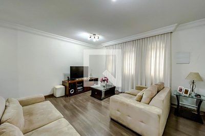 Casa, 3 quartos, 240 m² - Foto 2