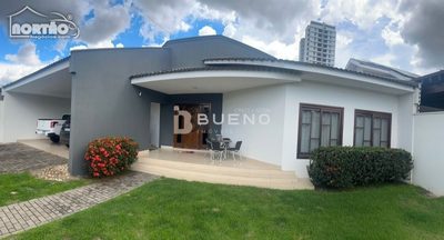 Casa, 4 quartos, 291 m² - Foto 1