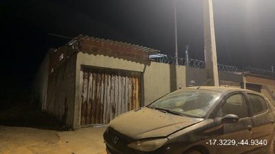 Casa, 2 quartos, 127 m² - Foto 1