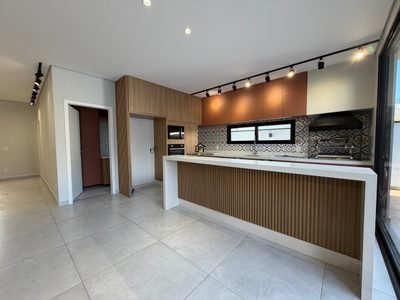 Casa, 4 quartos, 229 m² - Foto 1