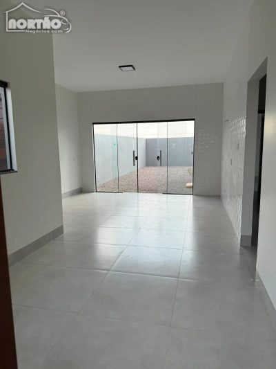 Casa, 4 quartos, 240 m² - Foto 4