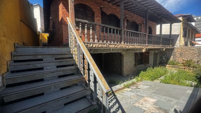 Casa, 5 quartos, 360 m² - Foto 1
