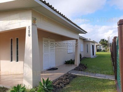 Casa, 5 quartos, 195 m² - Foto 1