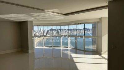 Apartamento, 4 quartos, 237 m² - Foto 2