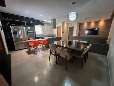 Sobrado, 3 quartos, 196 m² - Foto 2