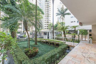 Loteamento e Condomínio, 605 m² - Foto 1