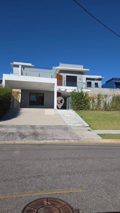 Casa, 4 quartos, 266 m² - Foto 1