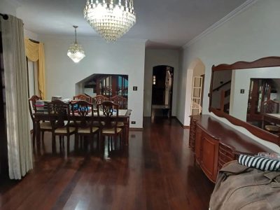 Casa, 3 quartos, 310 m² - Foto 2