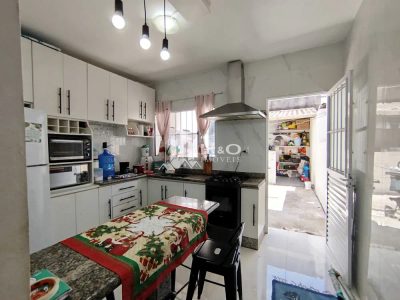Casa, 2 quartos, 82 m² - Foto 1