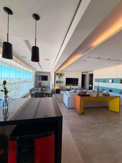 Apartamento, 3 quartos, 156 m² - Foto 1