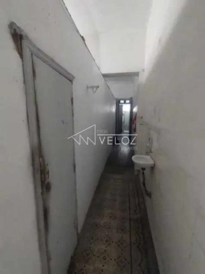 Sobrado, 8 quartos, 216 m² - Foto 1