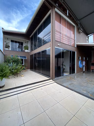 Sobrado, 2 quartos, 334 m² - Foto 1