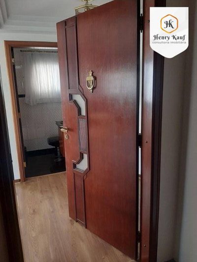Apartamento, 3 quartos, 197 m² - Foto 1